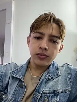 Lian Miller1  online show from 12, 4, 2026