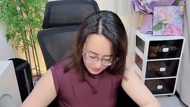 NEWONETO online show from 6, 2, 2026