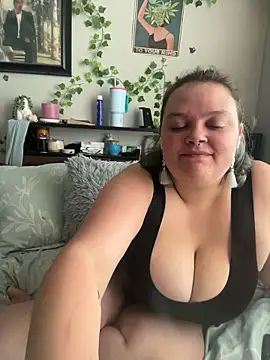 Snapshot of xXJJIvyXx chatting on 11, 10, 2025 xXJJIvyXx online show from 11, 10, 2025