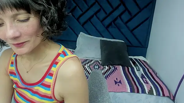 Valery More   online show from 27, 10, 2025