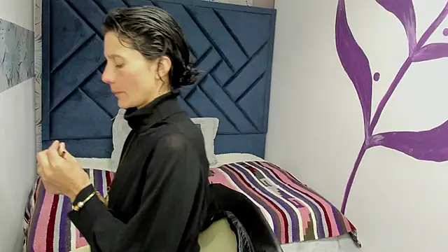 Valery More   online show from 6, 11, 2025