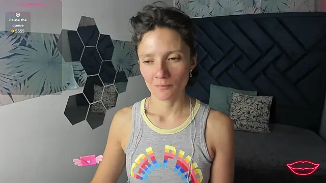 Valery More   online show from 4, 2, 2026