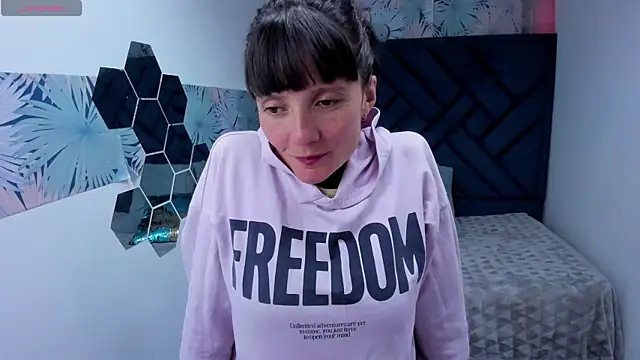 Valery More   online show from 13, 4, 2026