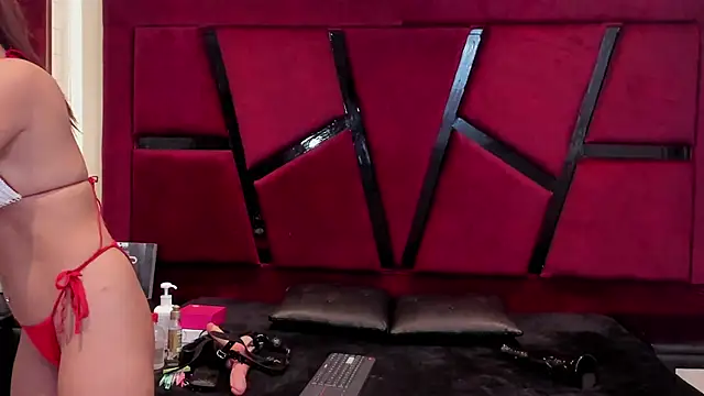 Snapshot of AmbarMonroe chatting on 21, 11, 2025 AmbarMonroe online show from 21, 11, 2025