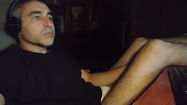 Snapshot of XyuLove chatting on 28, 9, 2025 XyuLove online show from 28, 9, 2025