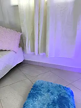 In-Ur-dreams online show from 14, 10, 2025