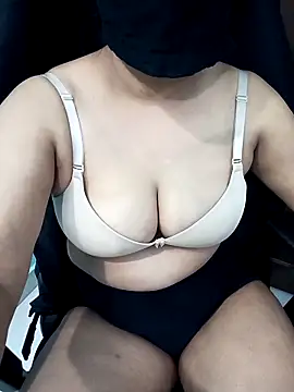nakedqueen4u online show from 10, 10, 2025