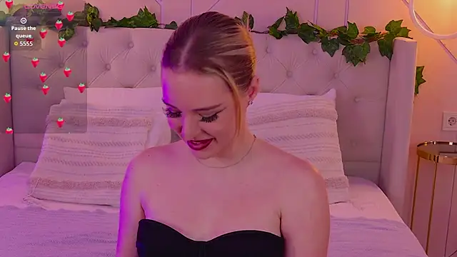 EllyLinn online show from 21, 7, 2026