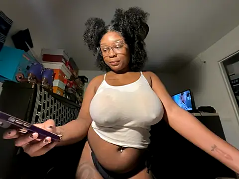 monicaval online show from 6, 10, 2025