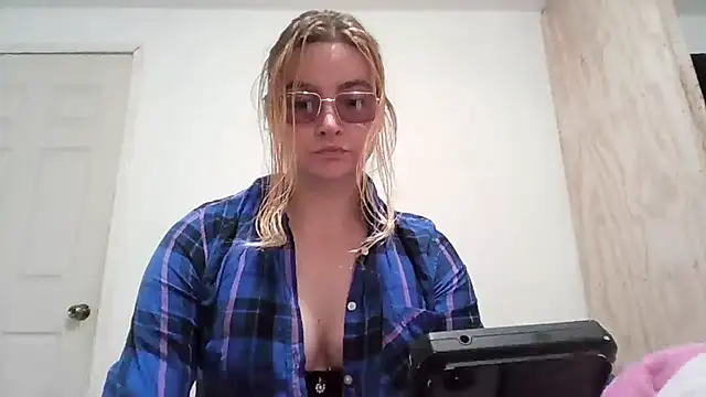 Snapshot of vagimosa chatting on 20, 10, 2025 vagimosa online show from 20, 10, 2025