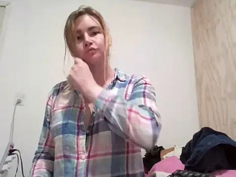 Snapshot of vagimosa chatting on 7, 11, 2025 vagimosa online show from 7, 11, 2025