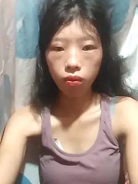 Snapshot of Khanhu_xx chatting on 8, 10, 2025 Khanhu xx online show from 8, 10, 2025