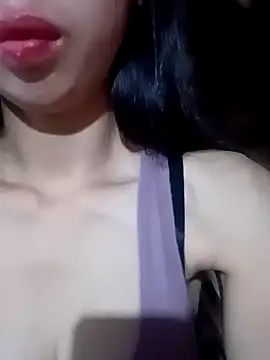 Snapshot of Khanhu_xx chatting on 9, 10, 2025 Khanhu xx online show from 9, 10, 2025