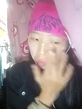 Snapshot of Khanhu_xx chatting on 14, 12, 2025 Khanhu xx online show from 14, 12, 2025