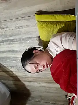 Tuyet xx online show from 1, 12, 2025