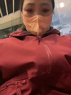 Snapshot of Liu30 chatting on 26, 11, 2025 Liu30 online show from 26, 11, 2025