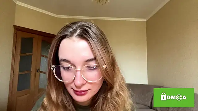 Snapshot of CoraJamerson chatting on 3, 10, 2025 CoraJamerson online show from 3, 10, 2025