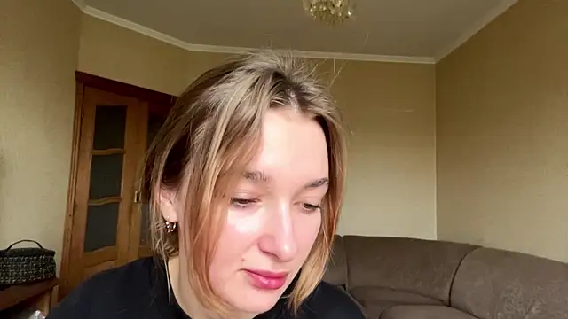 Snapshot of CoraJamerson chatting on 6, 10, 2025 CoraJamerson online show from 6, 10, 2025