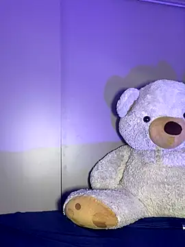 Snapshot of EmilyZuits chatting on 3, 10, 2025 EmilyZuits online show from 3, 10, 2025