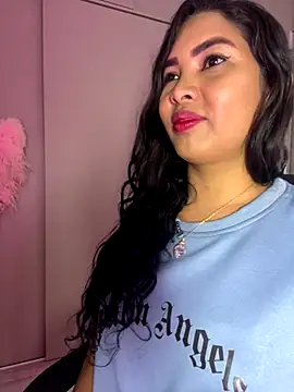 Snapshot of EmilyZuits chatting on 22, 11, 2025 EmilyZuits online show from 22, 11, 2025