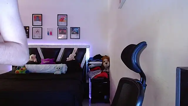 Sebasxxl12 online show from 11, 2, 2026