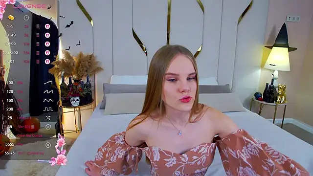 Snapshot of Lili_Lohan chatting on 27, 10, 2025 Lili Lohan online show from 27, 10, 2025