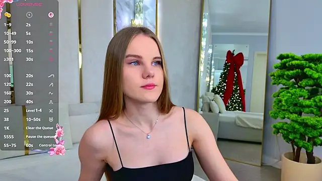 Snapshot of Lili_Lohan chatting on 26, 11, 2025 Lili Lohan online show from 26, 11, 2025