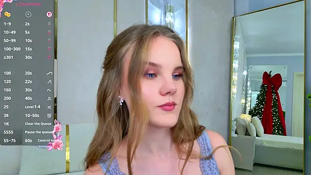 Snapshot of Lili_Lohan chatting on 28, 11, 2025 Lili Lohan online show from 28, 11, 2025