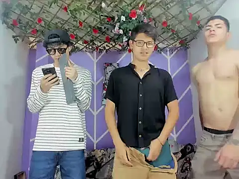 Snapshot of nexusboyhot chatting on 6, 10, 2025 nexusboyhot online show from 6, 10, 2025