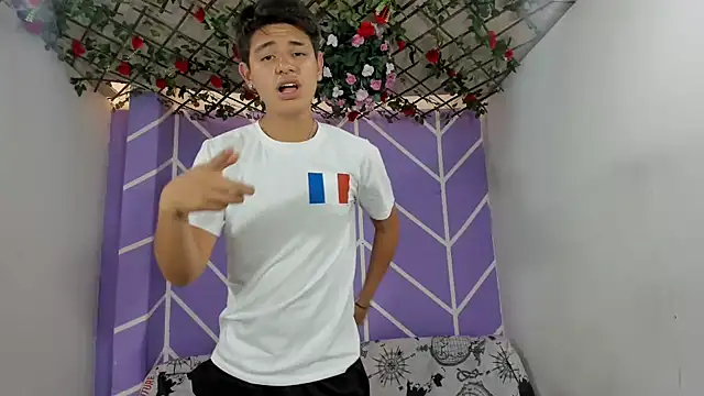 Snapshot of nexusboyhot chatting on 9, 10, 2025 nexusboyhot online show from 9, 10, 2025