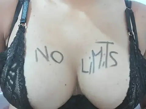 Valentinahot7 online show from 27, 11, 2025