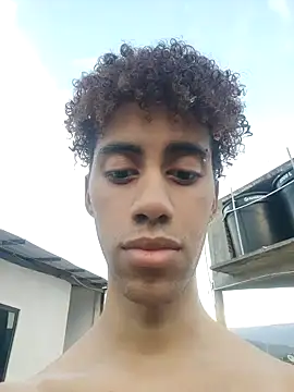 Snapshot of The_boy_good chatting on 5, 10, 2025 The boy good online show from 5, 10, 2025