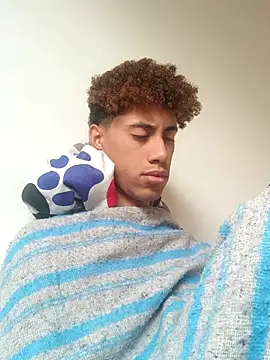 Snapshot of The_boy_good chatting on 30, 11, 2025 The boy good online show from 30, 11, 2025