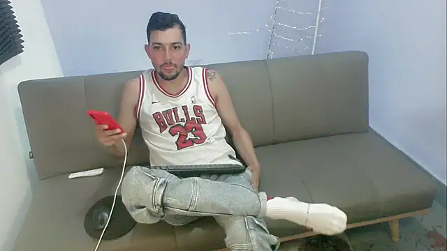 Snapshot of Bulls_23_ chatting on 16, 10, 2025 Bulls 23 online show from 16, 10, 2025
