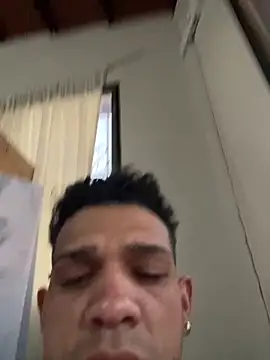 Valentino-elTuyo online show from 6, 2, 2026