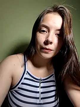 EmmaValencia  online show from 4, 11, 2025