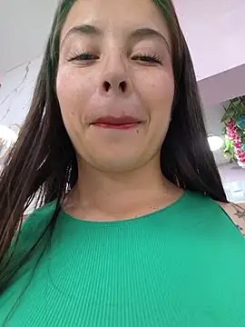 Snapshot of EmmaValencia_ chatting on 24, 4, 2026 EmmaValencia online show from 24, 4, 2026