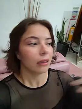 Snapshot of EmmaValencia_ chatting on 21, 5, 2026 EmmaValencia online show from 21, 5, 2026