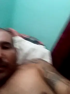 Snapshot of cesargoch87 chatting on 14, 10, 2025 cesargoch87 online show from 14, 10, 2025