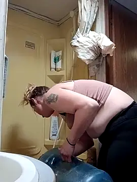 Queen2454 online show from 7, 4, 2026