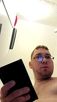 Snapshot of stivi2526 chatting on 12, 10, 2025 stivi2526 online show from 12, 10, 2025