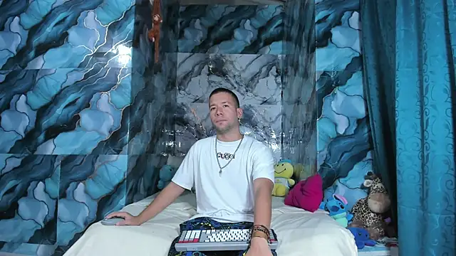 Snapshot of celesteyorucso1 chatting on 20, 10, 2025 celesteyorucso1 online show from 20, 10, 2025