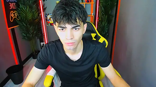 Snapshot of JaremyHarris chatting on 9, 10, 2025 JaremyHarris online show from 9, 10, 2025