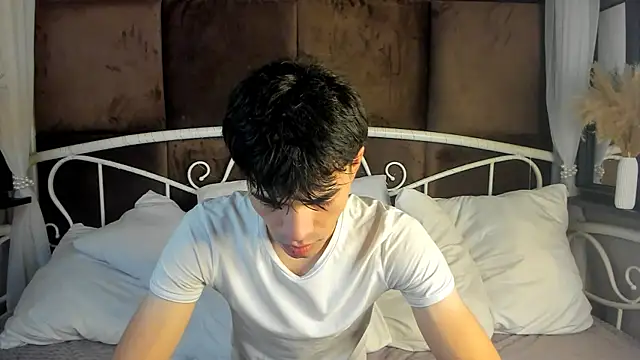 Snapshot of JaremyHarris chatting on 14, 10, 2025 JaremyHarris online show from 14, 10, 2025