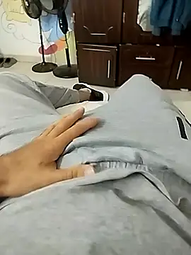 Snapshot of Valen_Squirt04 chatting on 3, 10, 2025 Valen Squirt04 online show from 3, 10, 2025