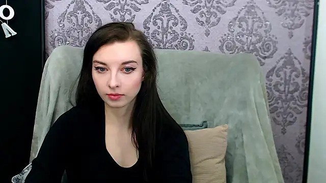 Snapshot of DominantLuna chatting on 12, 5, 2026 DominantLuna online show from 12, 5, 2026