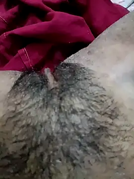 Snapshot of Hotty_ruvi chatting on 14, 10, 2025 Hotty ruvi online show from 14, 10, 2025