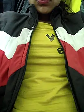 Snapshot of Hotty_ruvi chatting on 30, 10, 2025 Hotty ruvi online show from 30, 10, 2025