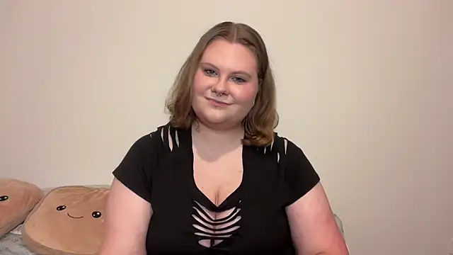 Snapshot of BriannaFlirty chatting on 2, 11, 2025 BriannaFlirty online show from 2, 11, 2025