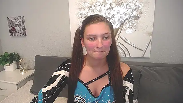 AlisaPeres online show from 11, 10, 2025